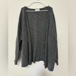 Women’s M Zenana Sweater